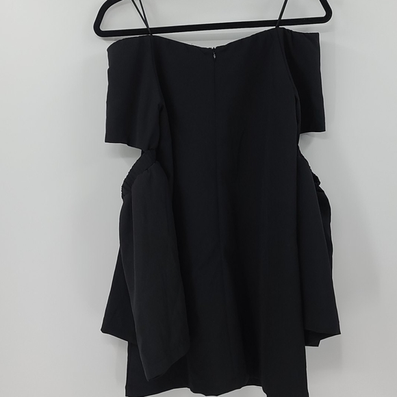 Re:named black off the shoulder cutout sleeve top - Picture 8 of 8
